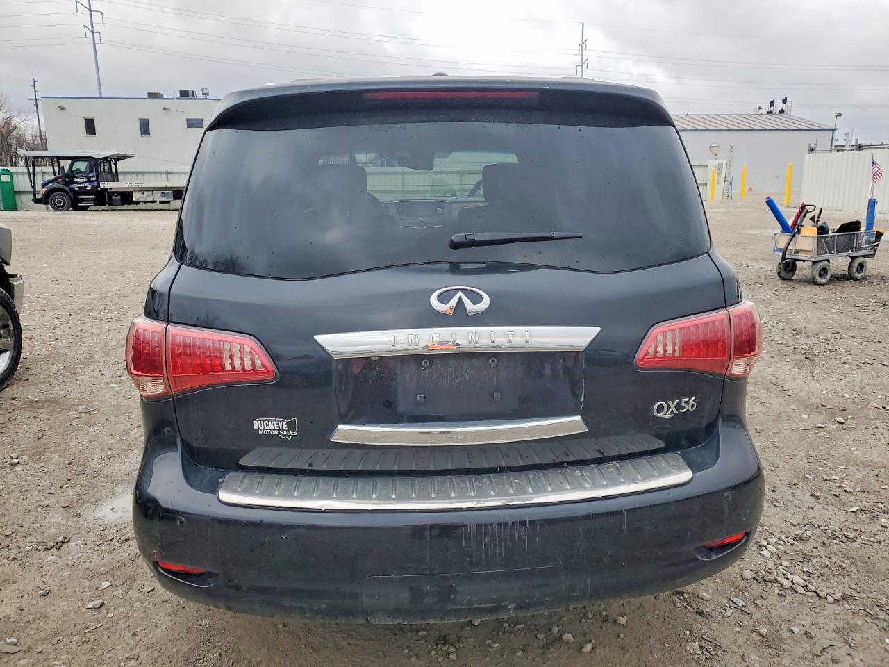 2012 INFINITI QX56 BASE photo 6