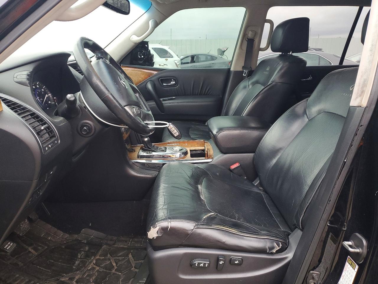 2012 INFINITI QX56 BASE photo 7
