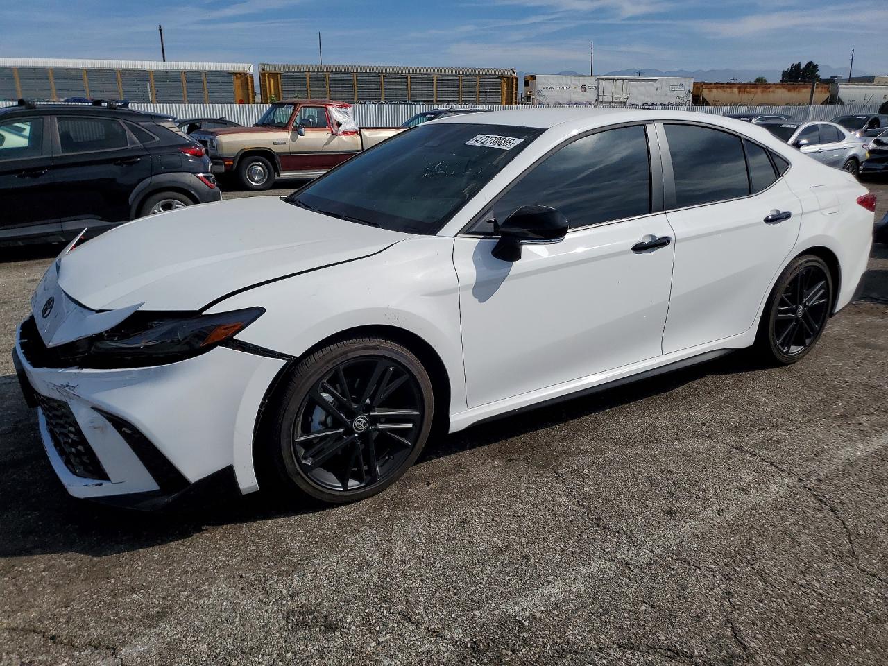 2026 TOYOTA CAMRY
