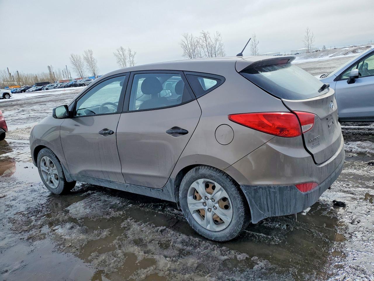 2012 HYUNDAI TUCSON photo 4