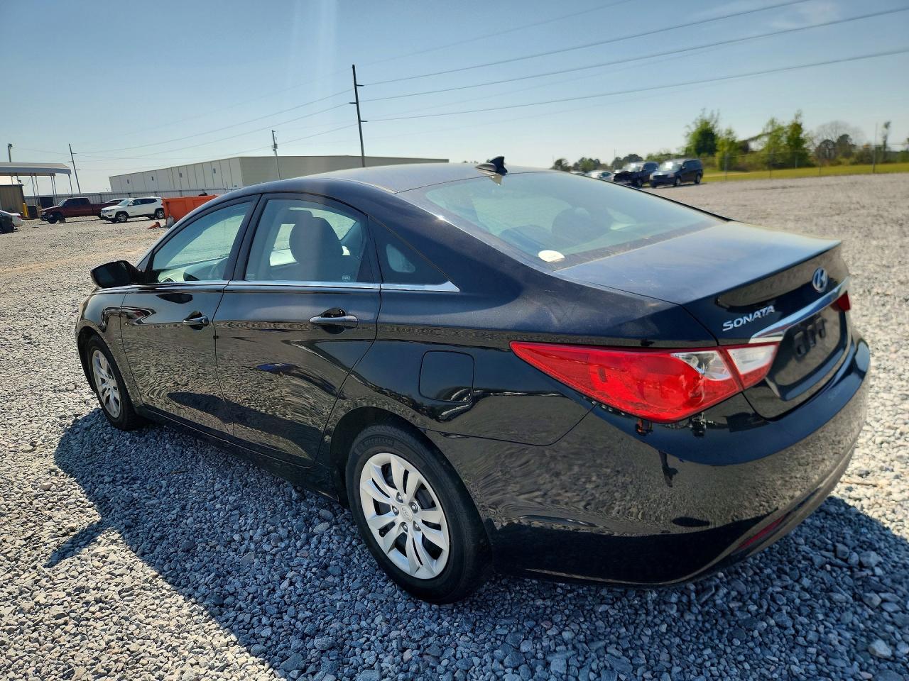2013 HYUNDAI SONATA GLS photo 3