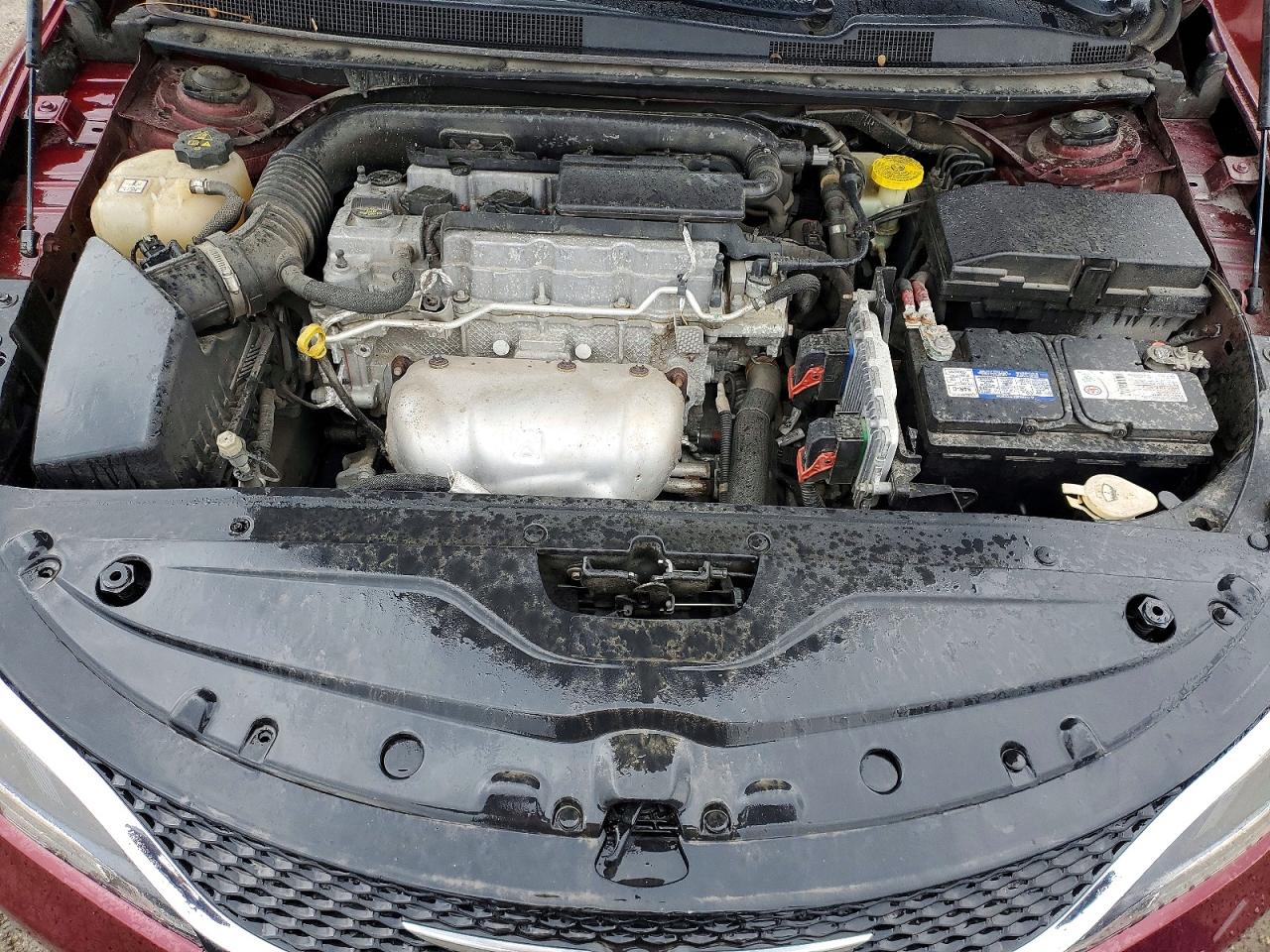 2015 CHRYSLER 200 LX photo 11