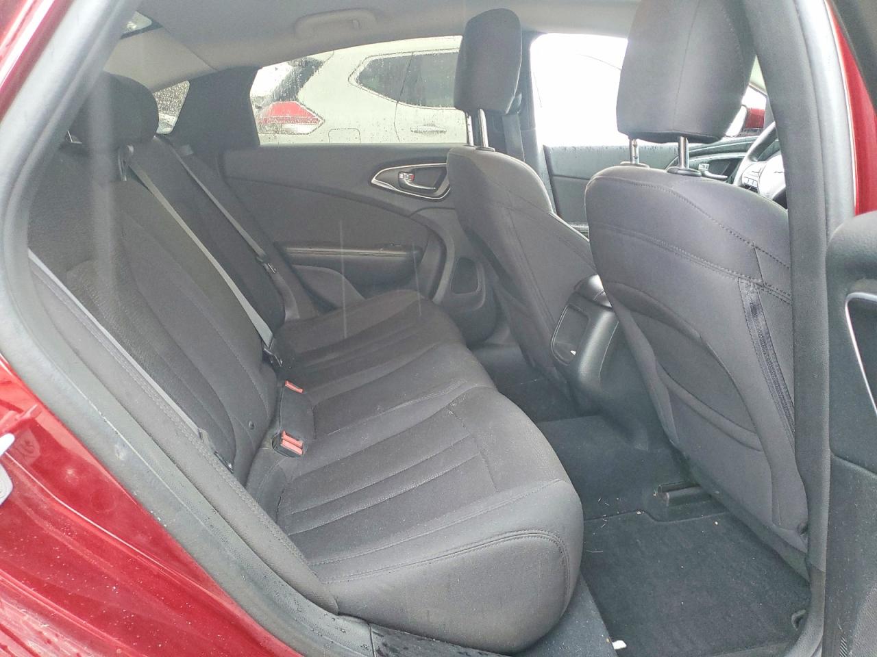 2015 CHRYSLER 200 LX photo 10