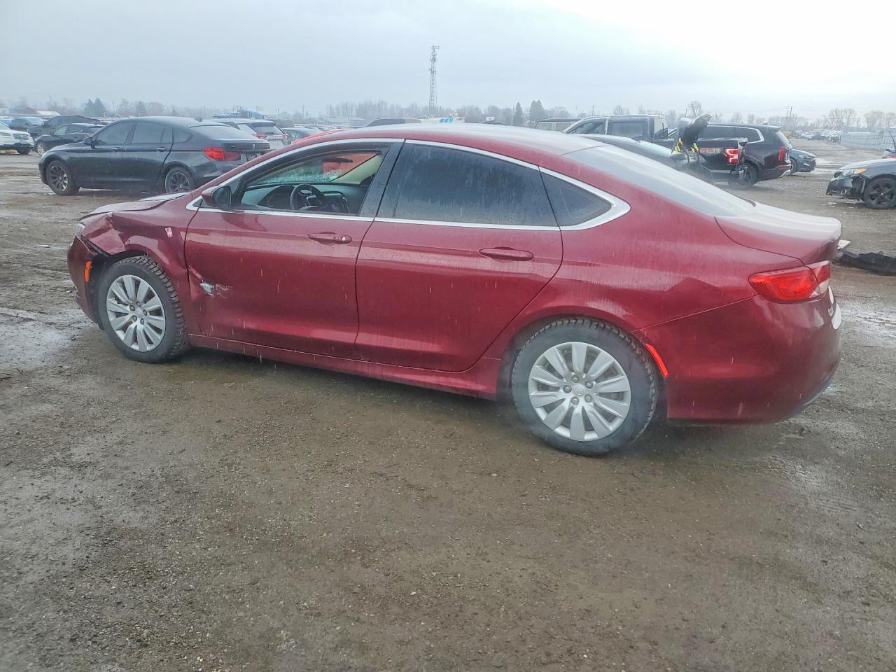 2015 CHRYSLER 200 LX photo 2