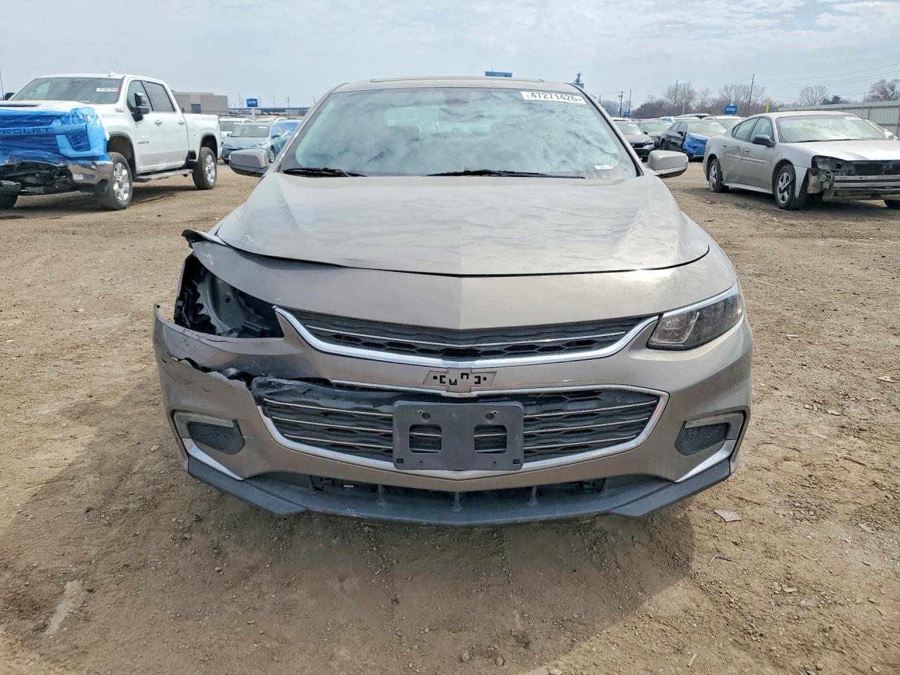 2017 CHEVROLET MALIBU LT photo 5