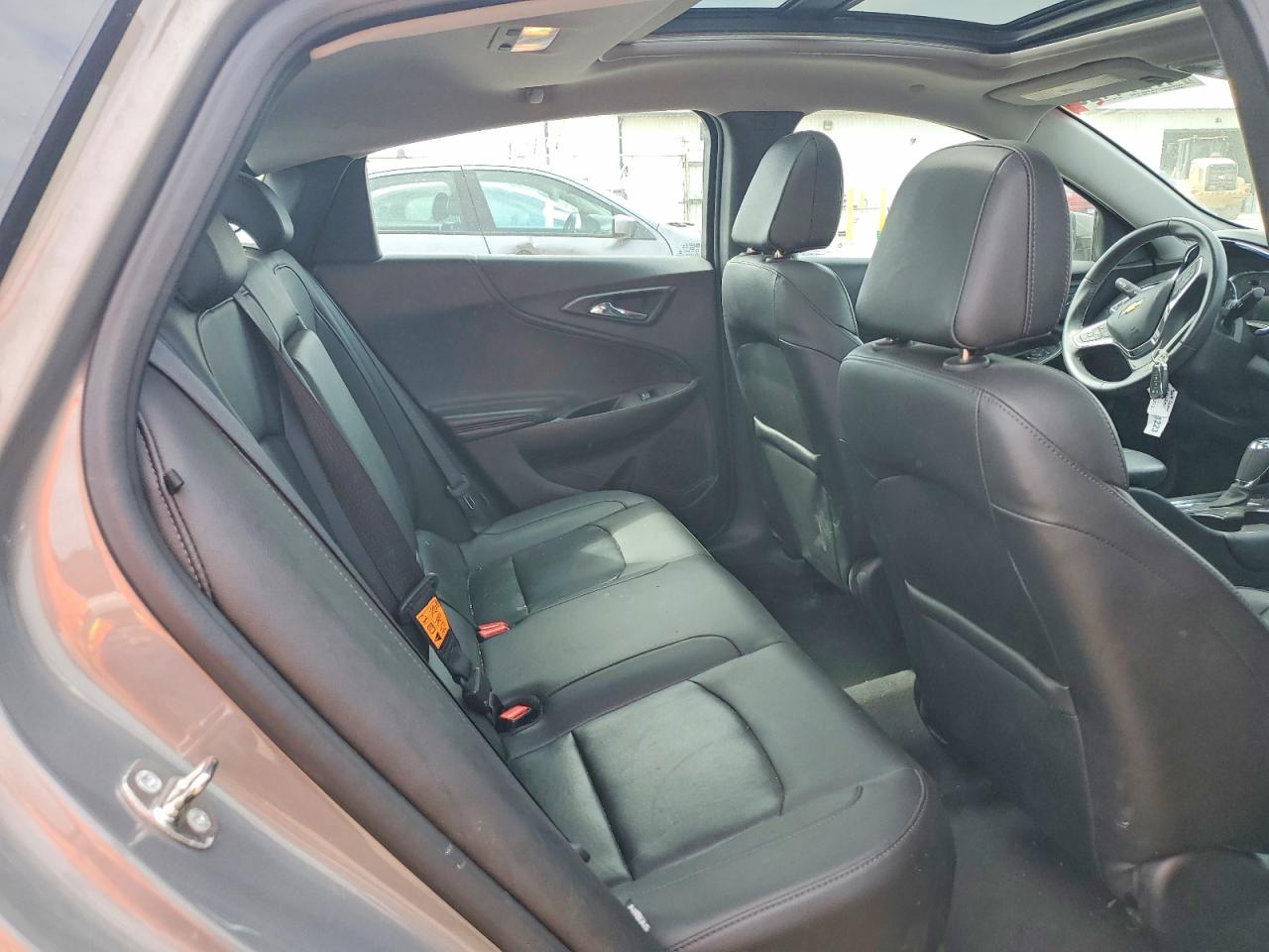 2017 CHEVROLET MALIBU LT photo 10
