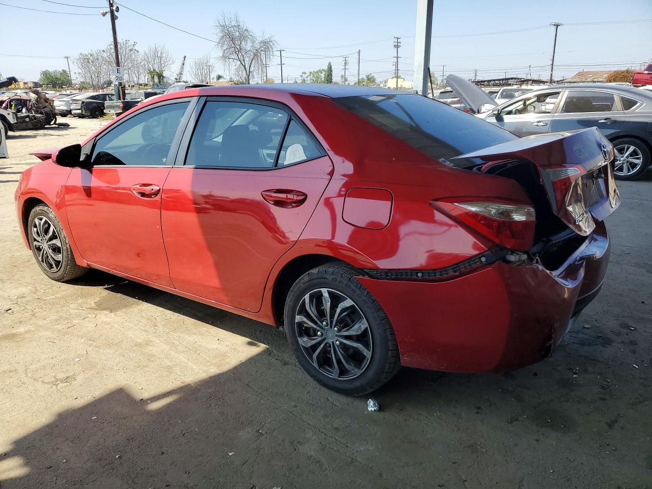 2016 TOYOTA COROLLA LE photo 3