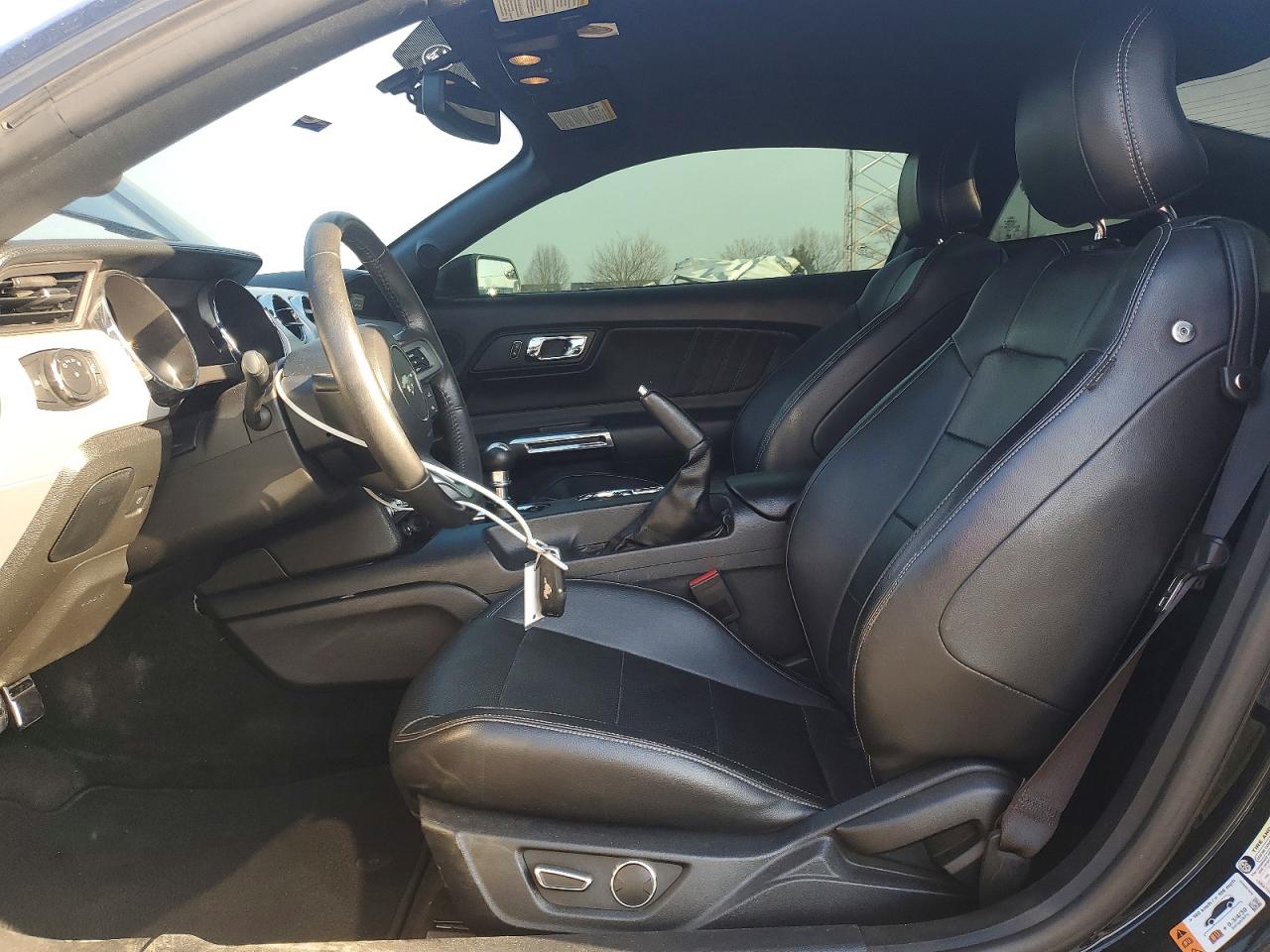 2015 FORD MUSTANG GT photo 13