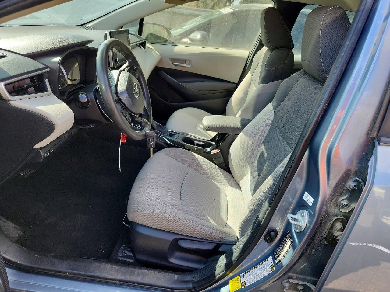 2020 TOYOTA COROLLA LE photo 13
