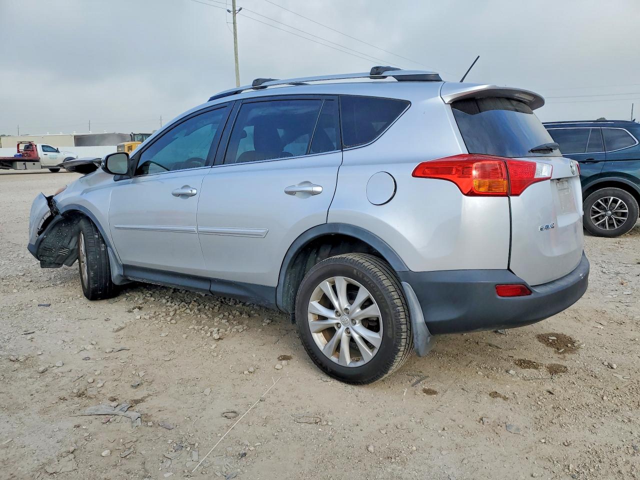 2014 TOYOTA RAV4 LIMITED photo 2