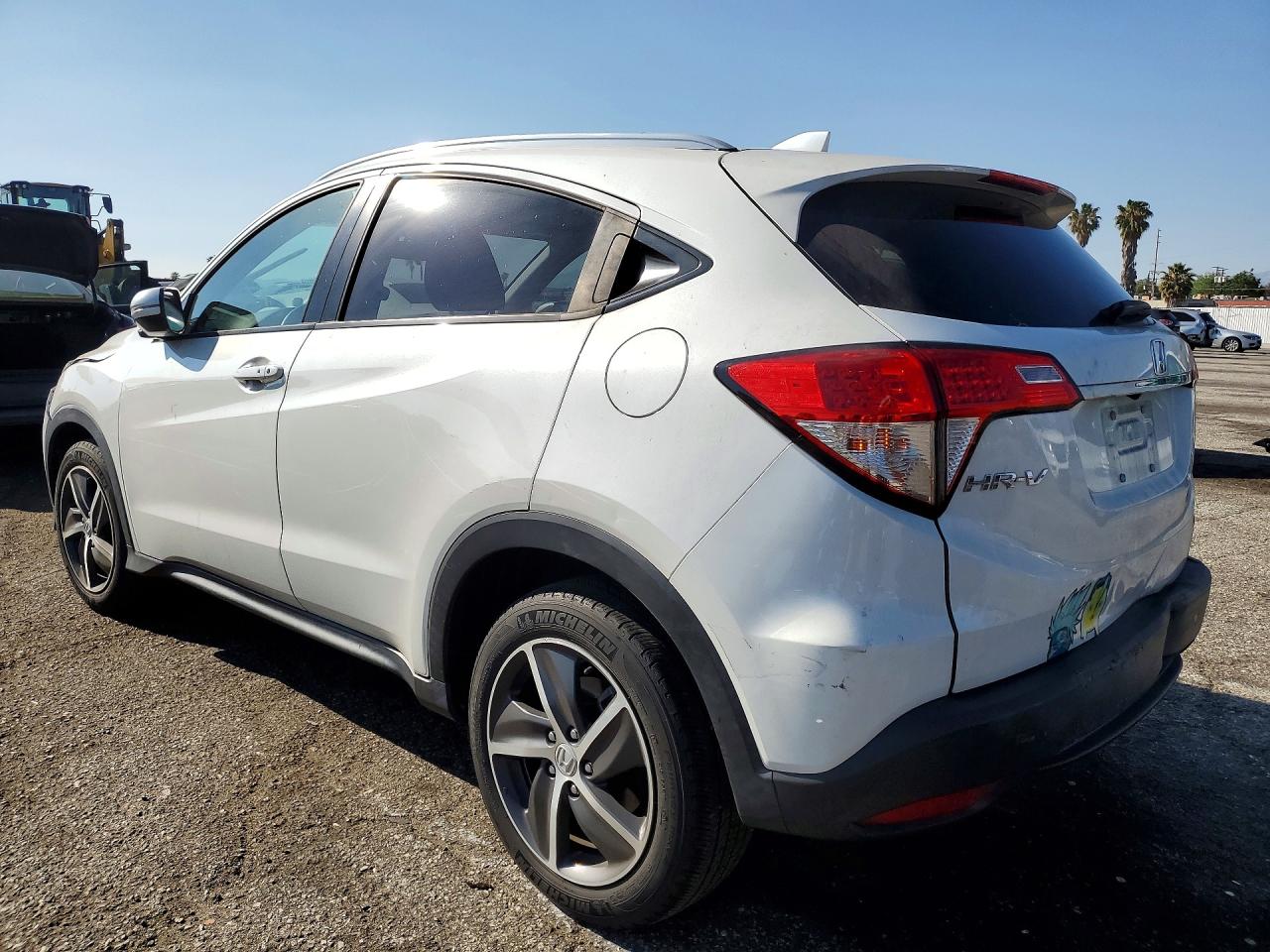 2021 HONDA HR-V EX photo 3