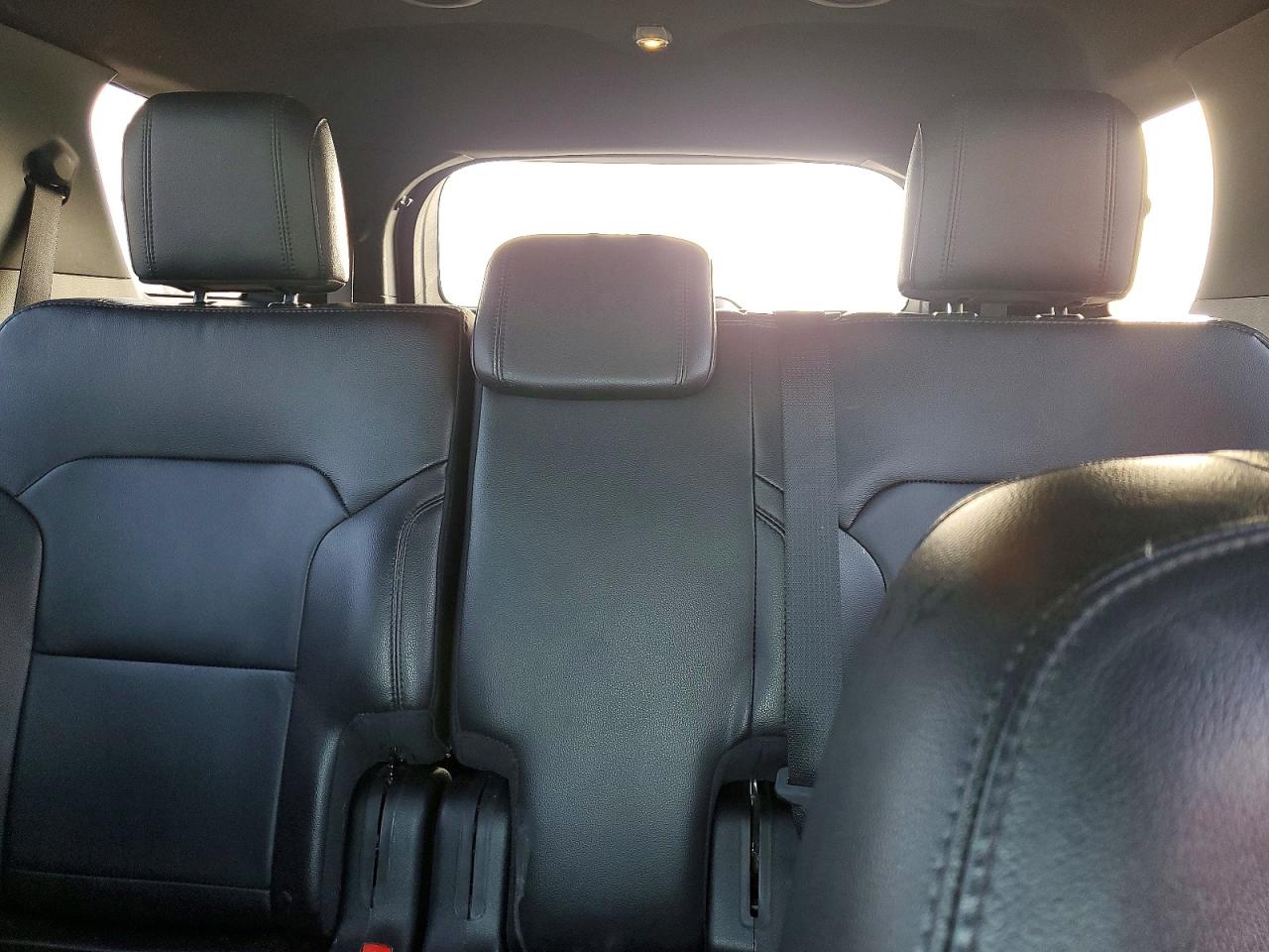 2018 FORD EXPLORER XLT photo 19