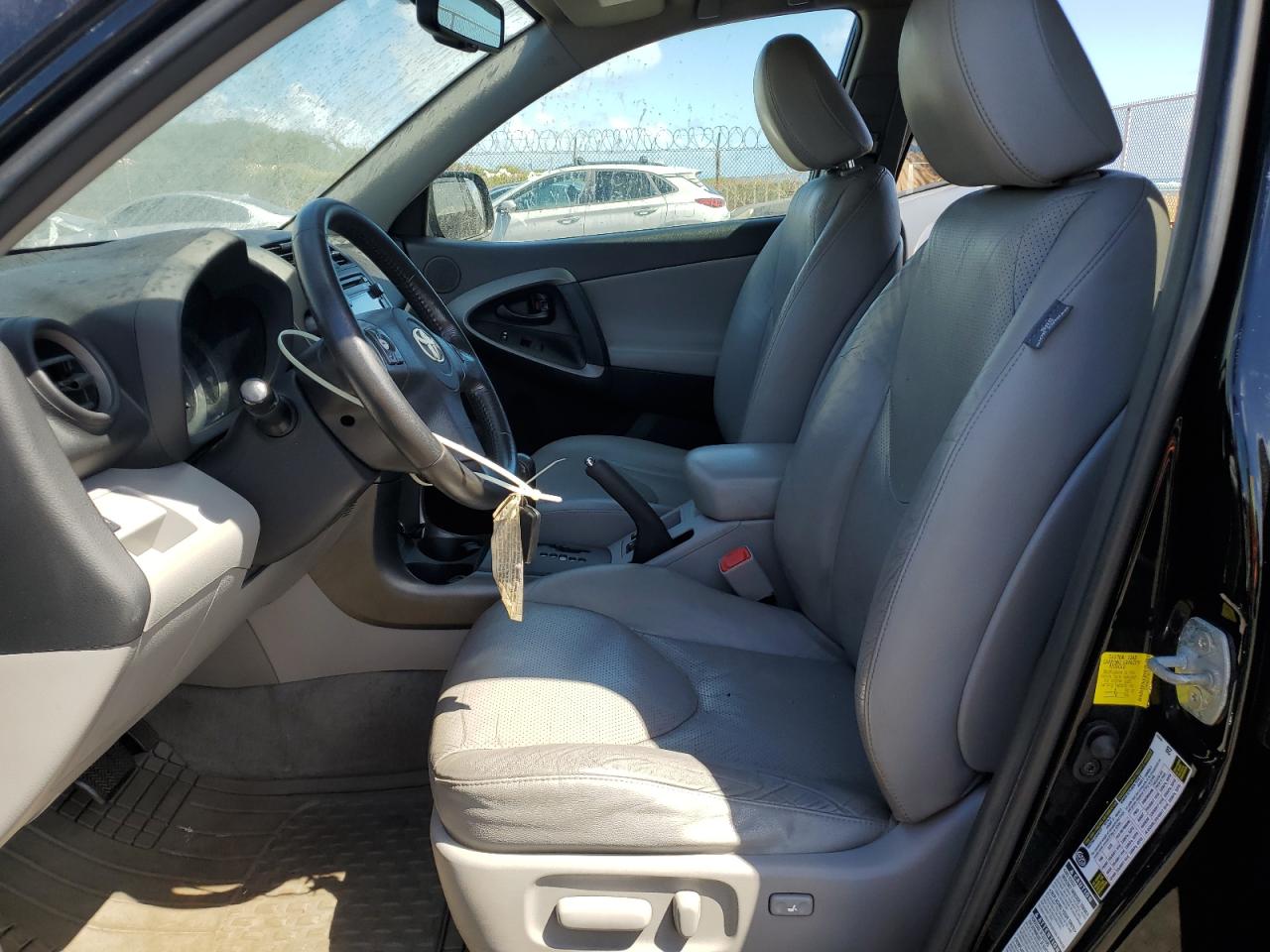 2012 TOYOTA RAV4 LIMITED photo 13