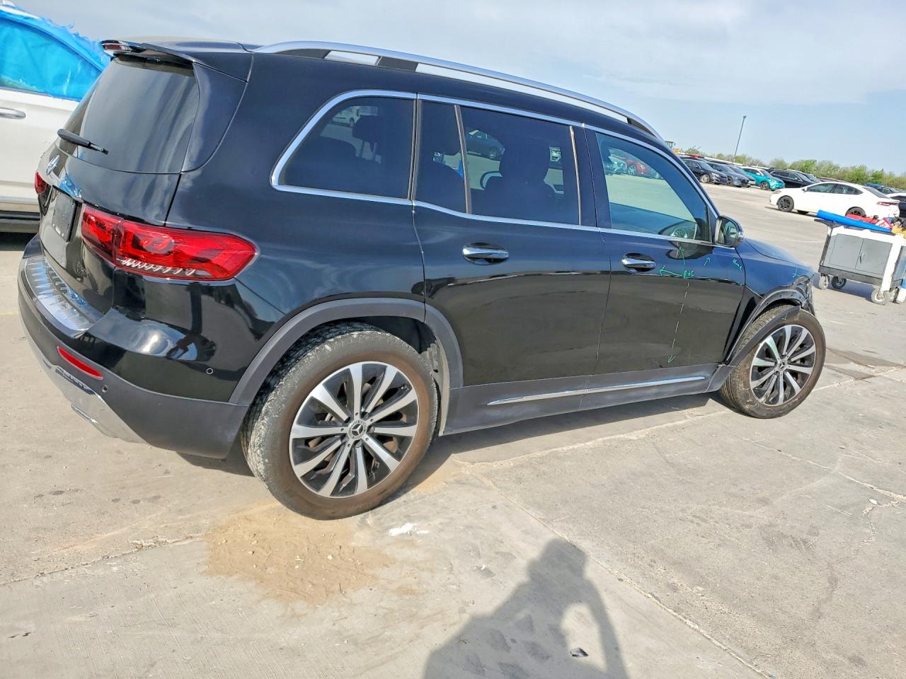 2021 MERCEDES-BENZ GLB 250 photo 3