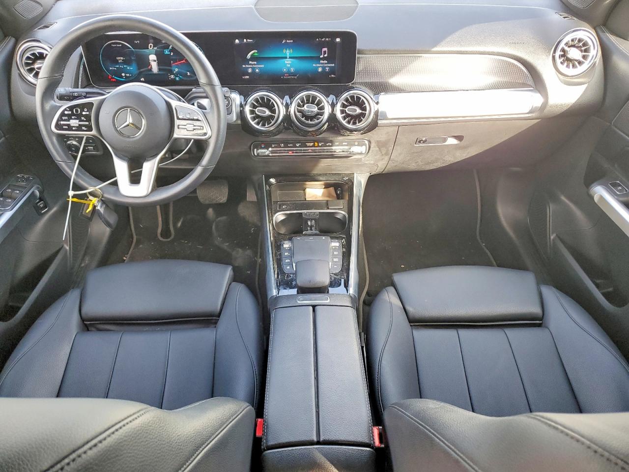 2021 MERCEDES-BENZ GLB 250 photo 8