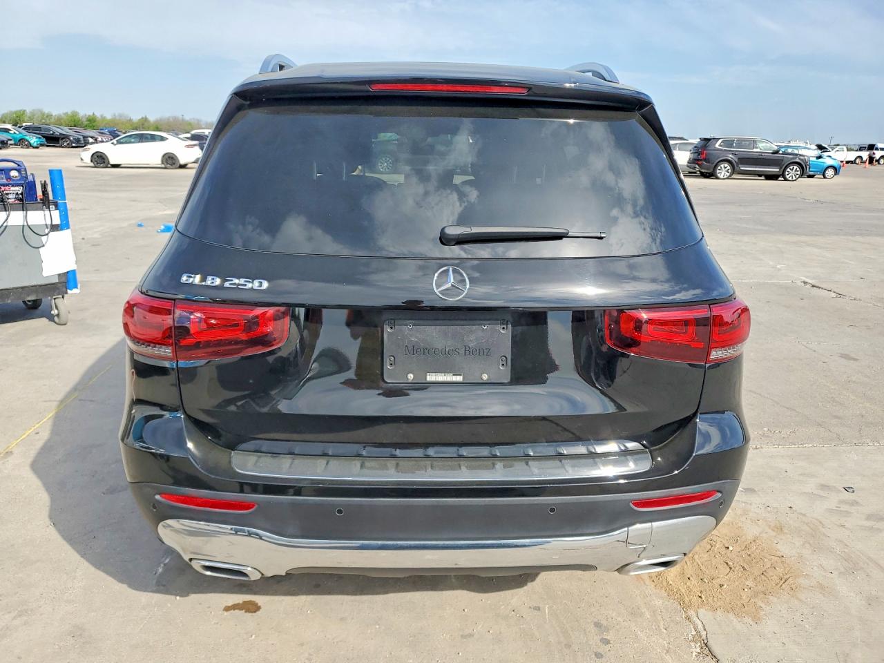 2021 MERCEDES-BENZ GLB 250 photo 6