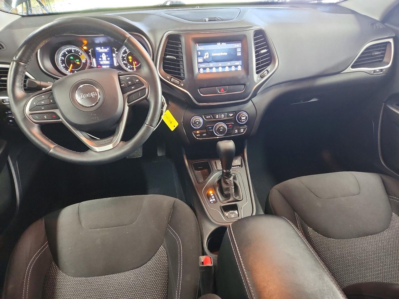 2019 JEEP CHEROKEE LATITUDE photo 15
