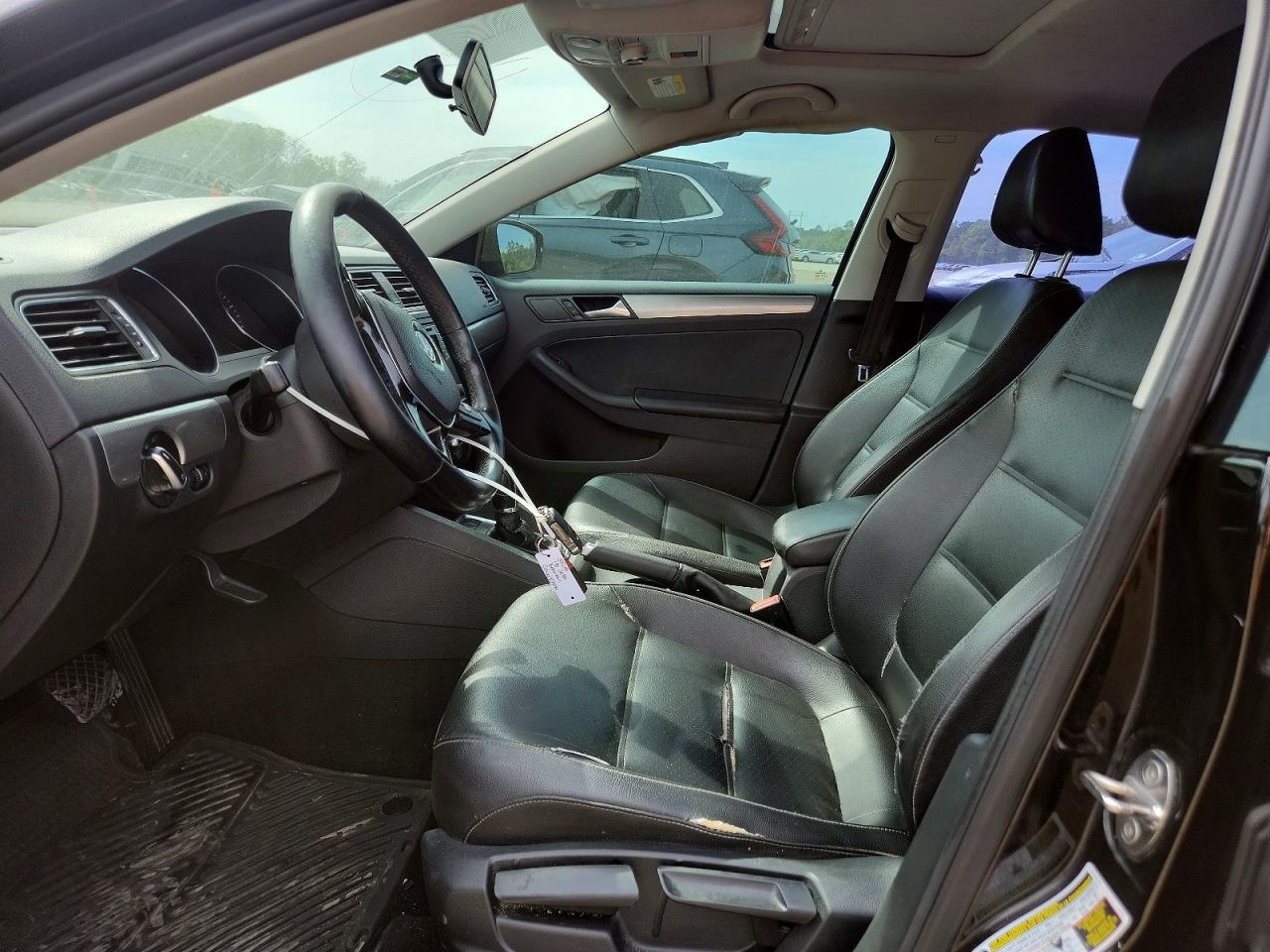 2018 VOLKSWAGEN JETTA SE photo 19