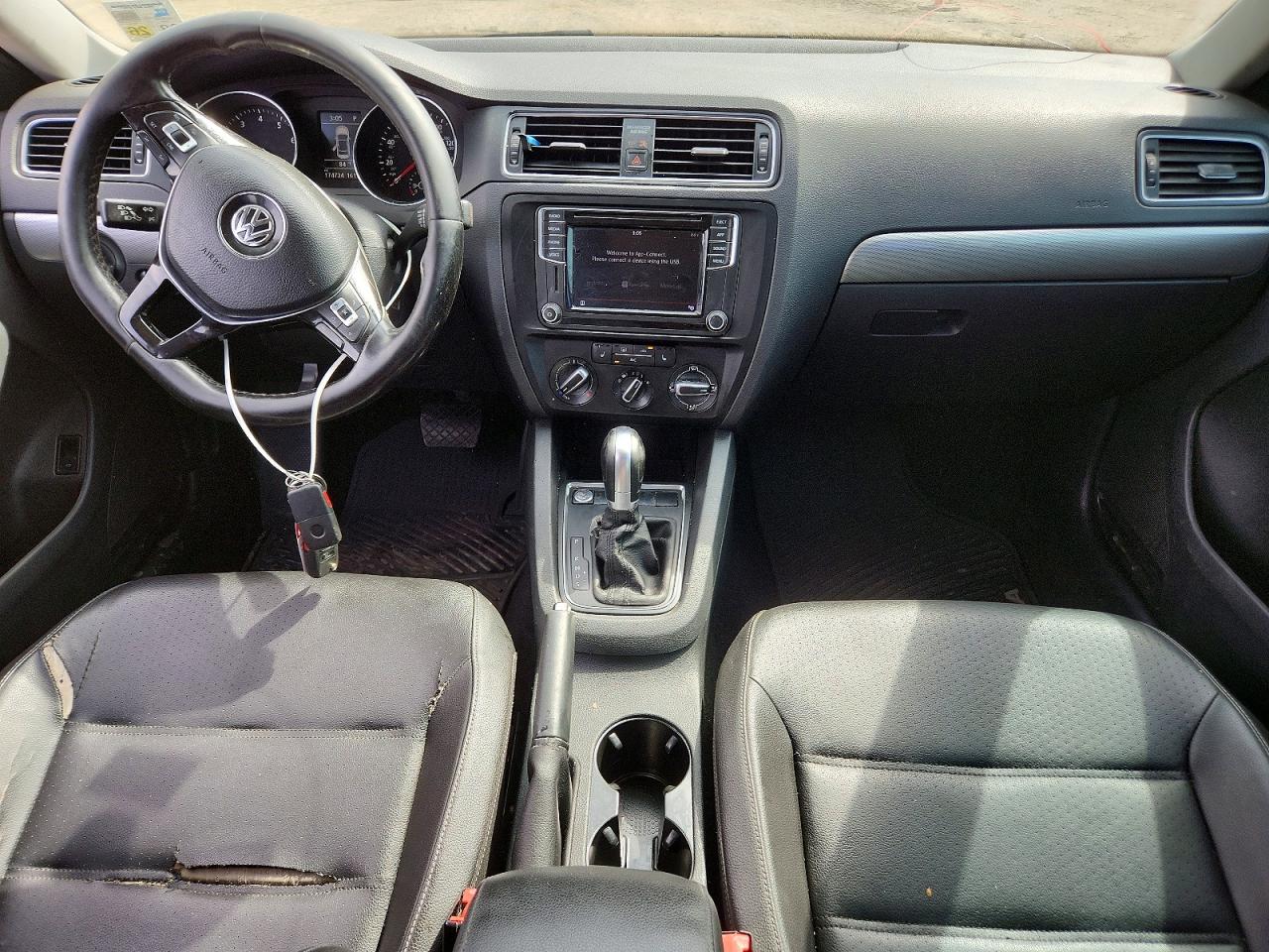 2018 VOLKSWAGEN JETTA SE photo 22