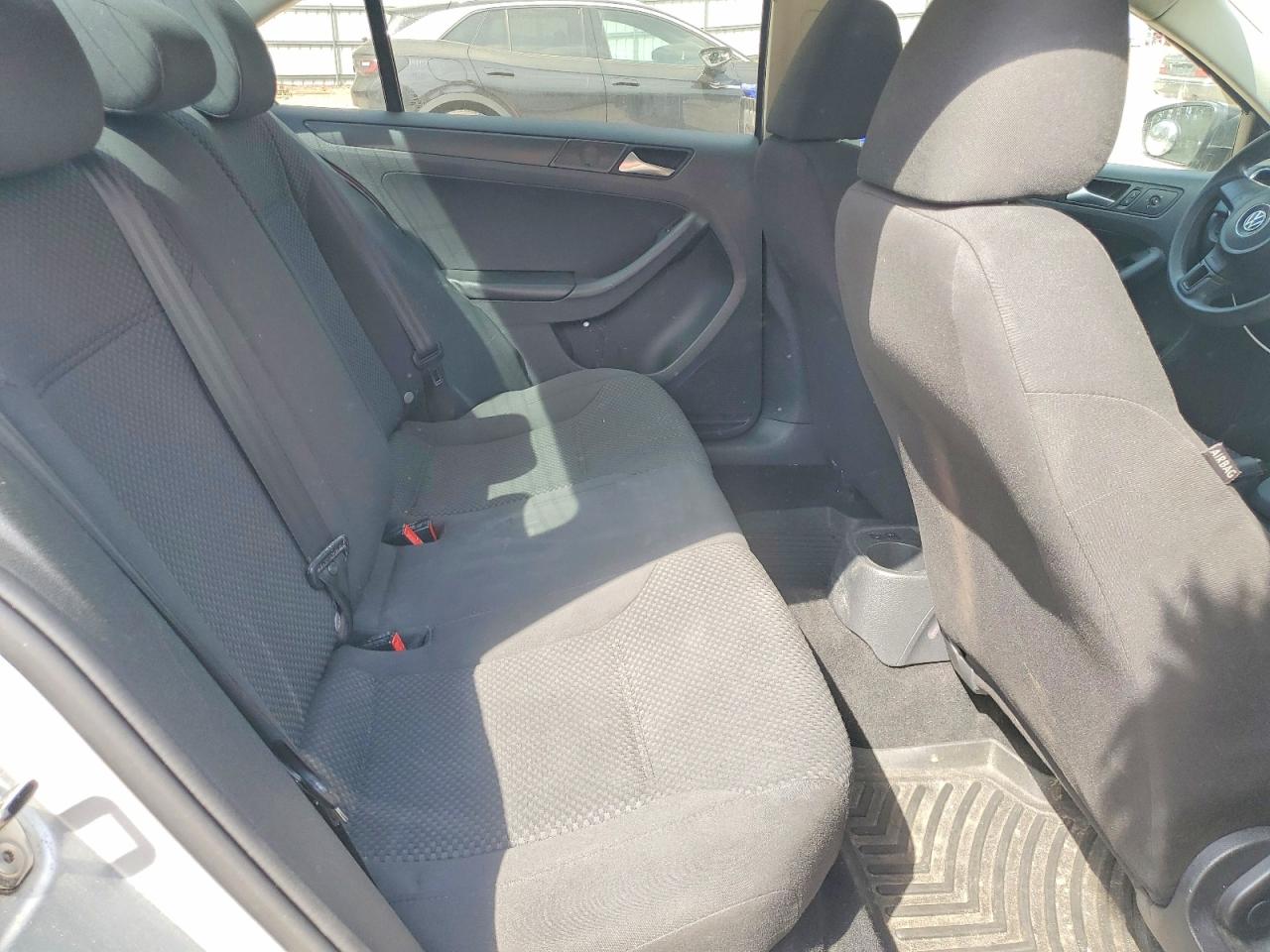 2013 VOLKSWAGEN JETTA BASE photo 10
