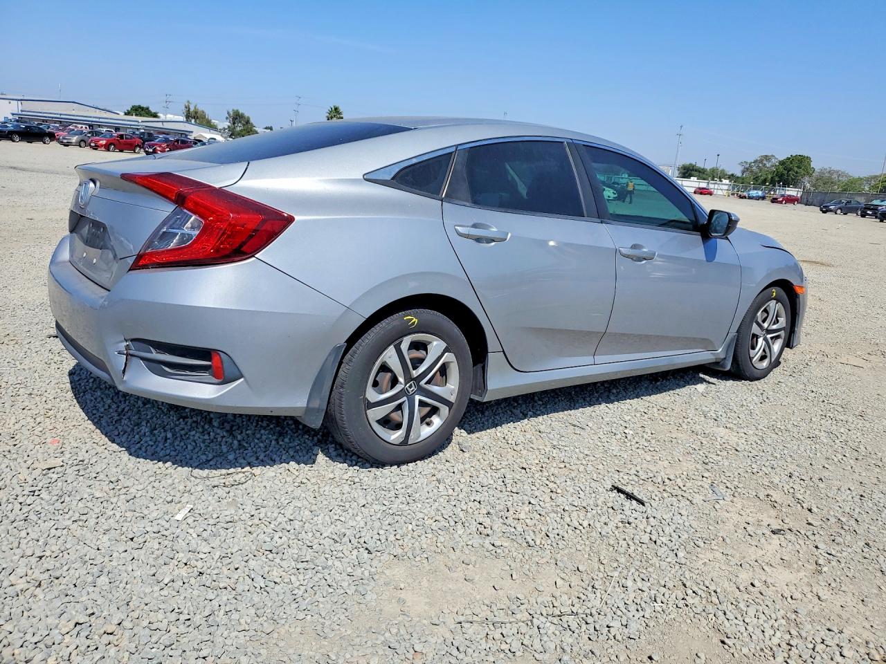2016 HONDA CIVIC LX photo 3