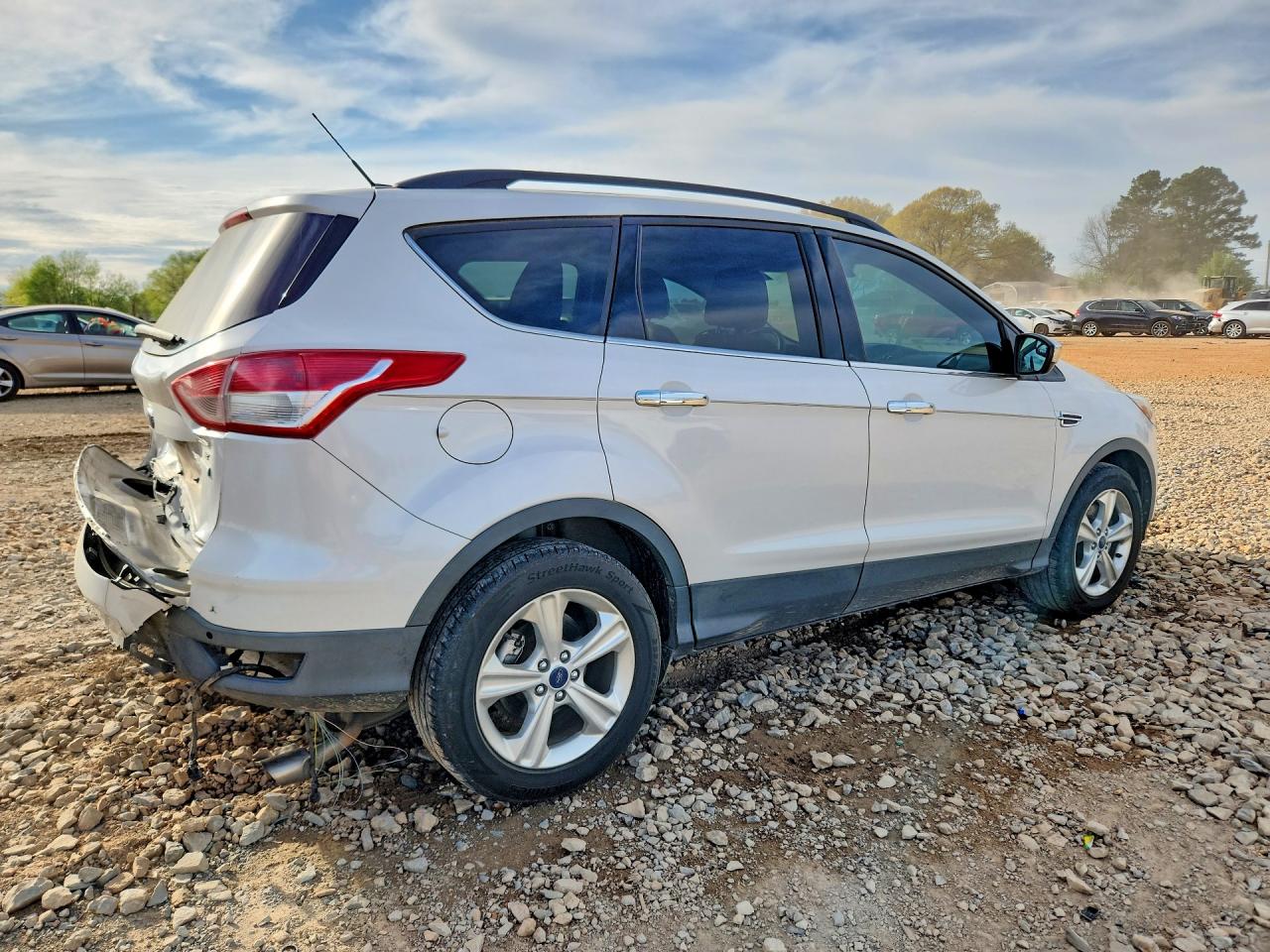 2016 FORD ESCAPE SE photo 5