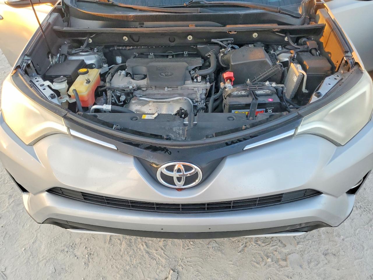 2016 TOYOTA RAV4 XLE photo 34