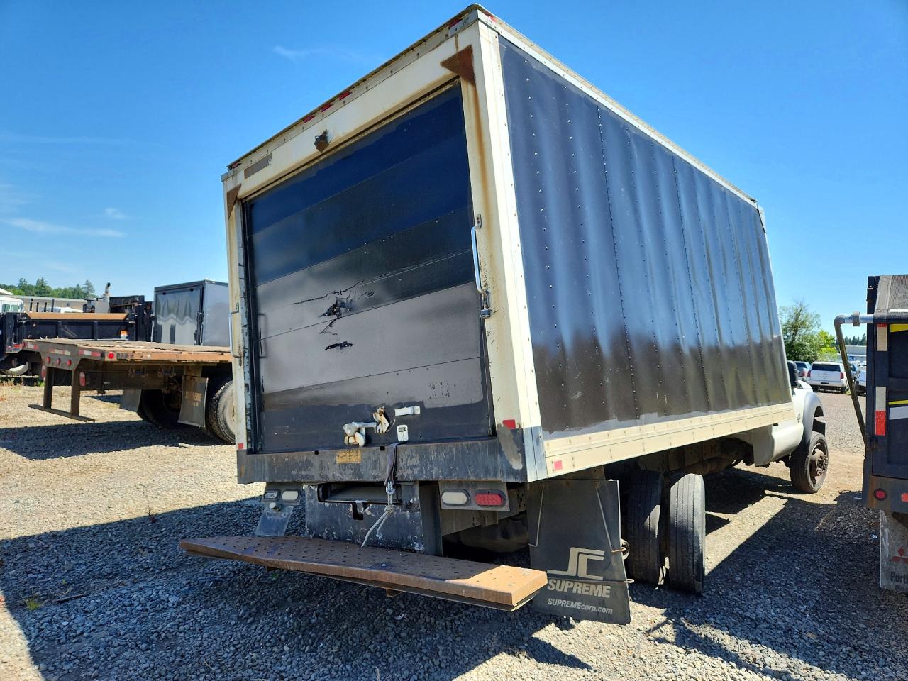 2016 FORD F550 SUPER DUTY REFRIGERATED BOX TRUCK photo 3