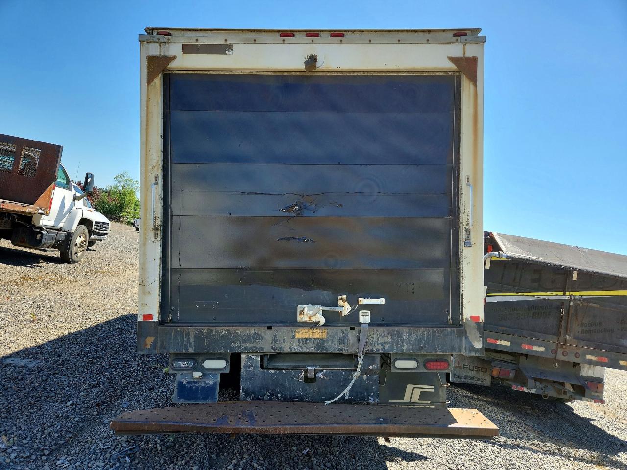 2016 FORD F550 SUPER DUTY REFRIGERATED BOX TRUCK photo 6