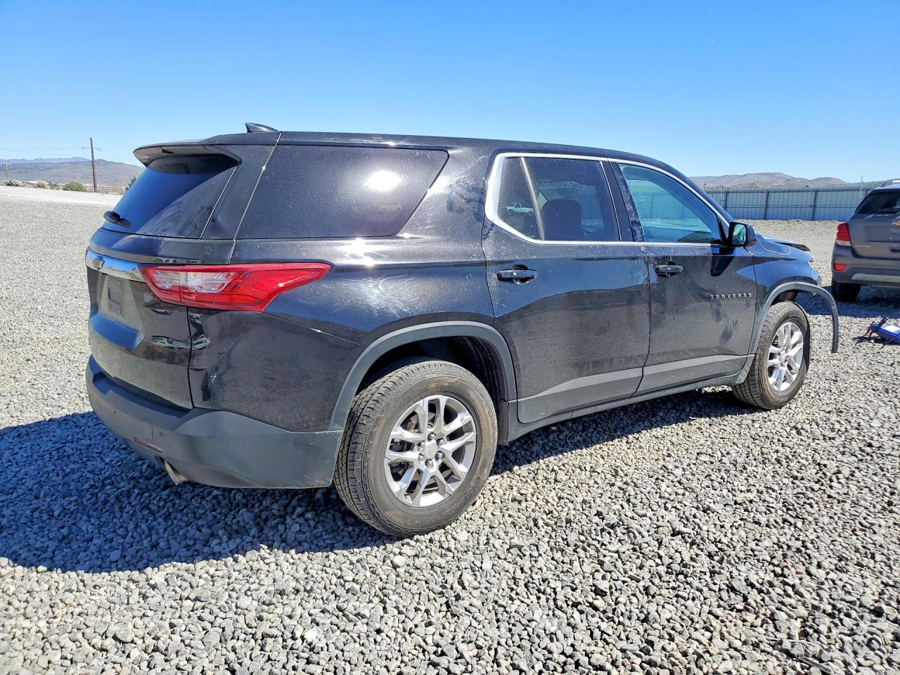 2020 CHEVROLET TRAVERSE LS photo 7