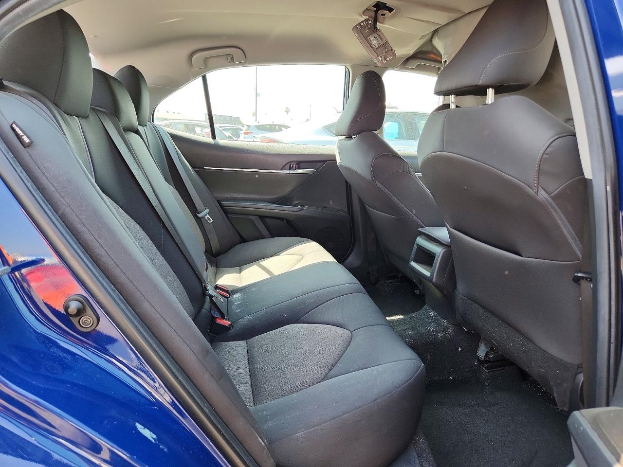 2023 TOYOTA CAMRY LE photo 19