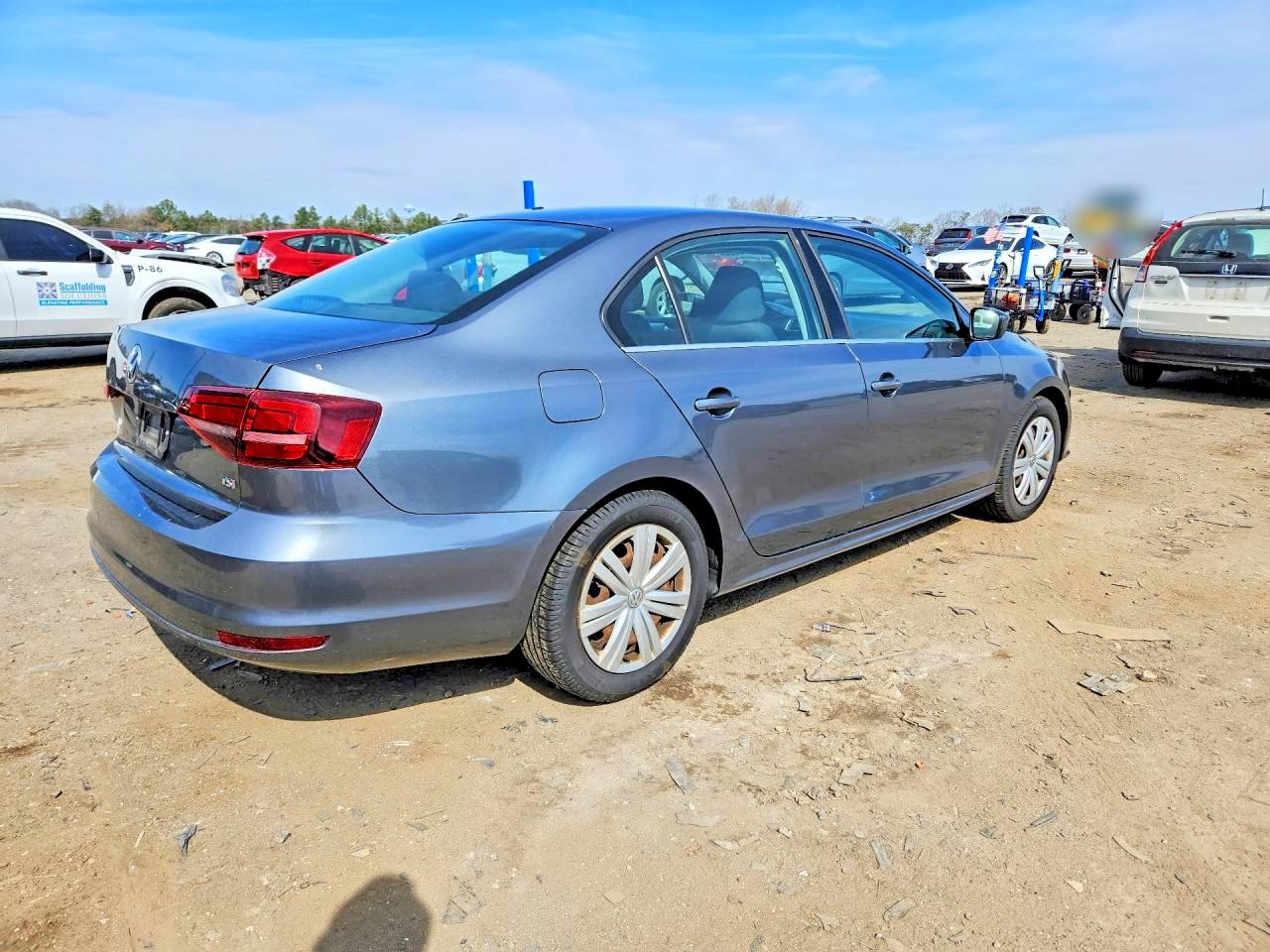 2017 VOLKSWAGEN JETTA S photo 5
