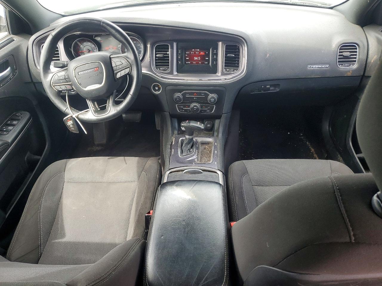 2017 DODGE CHARGER SE photo 22