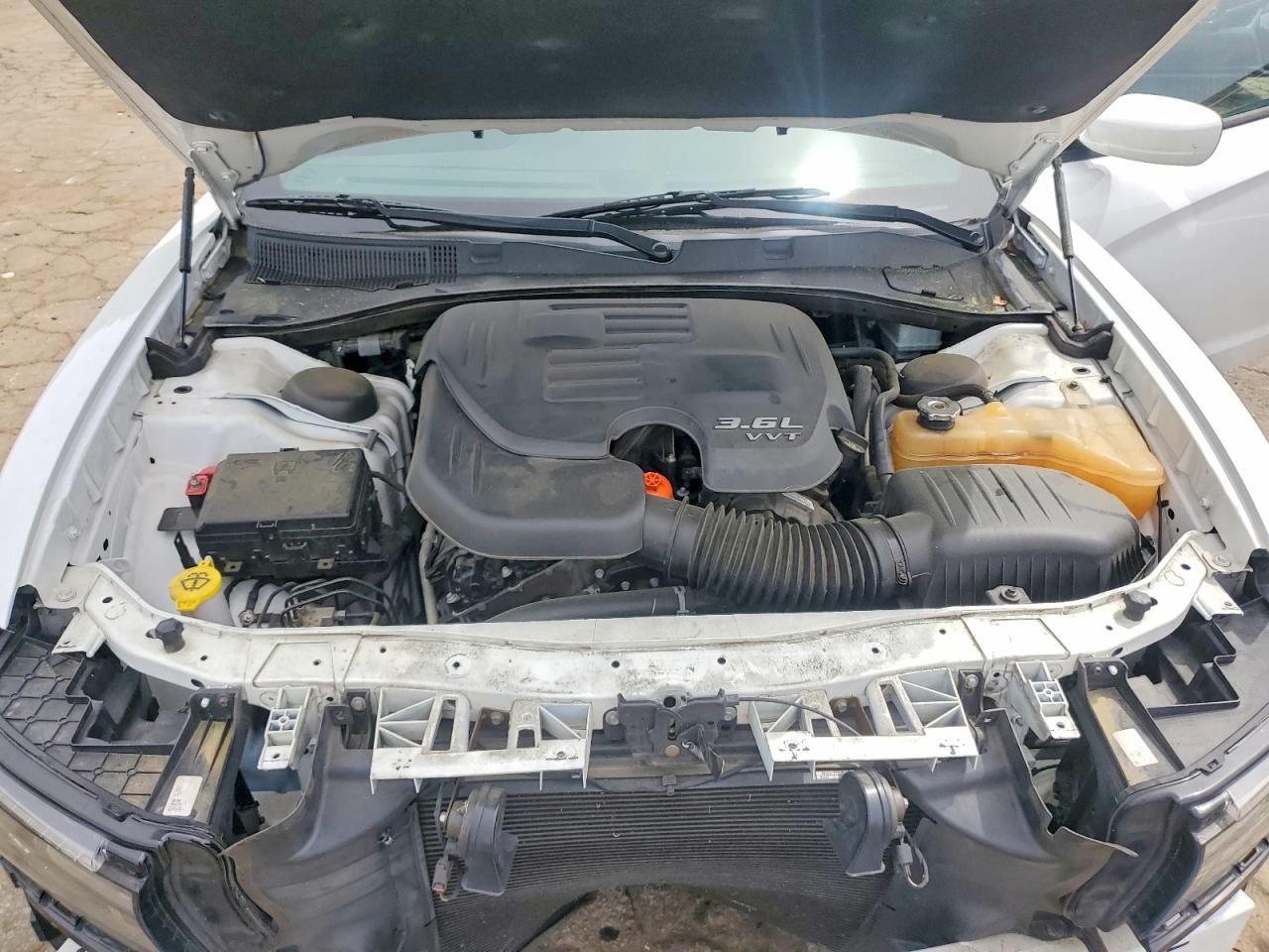 2017 DODGE CHARGER SE photo 31