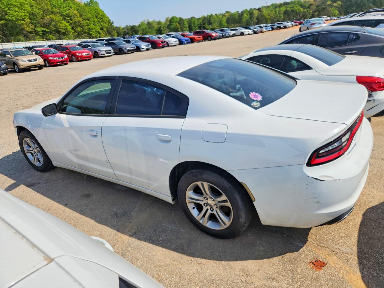 2017 DODGE CHARGER SE photo 4