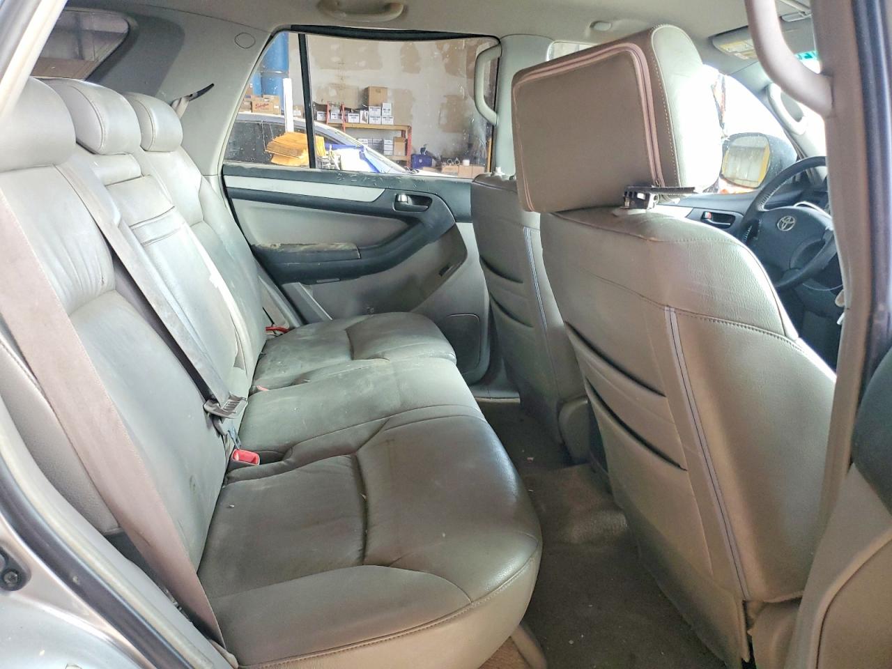 2005 TOYOTA 4RUNNER SR5 photo 28