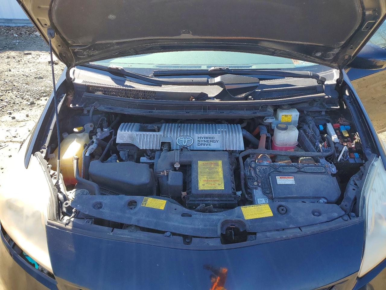 2013 TOYOTA PRIUS TWO photo 21