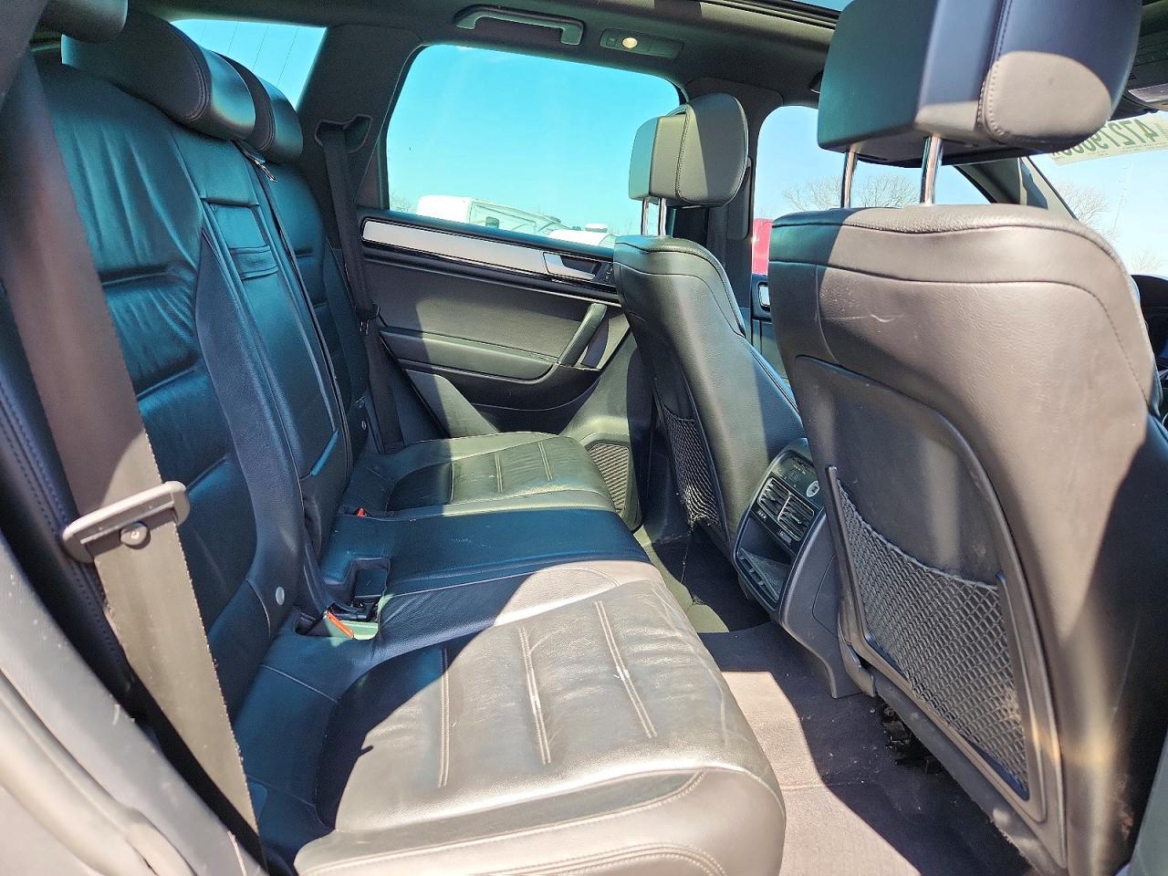 2017 VOLKSWAGEN TOUAREG WOLFSBURG photo 31