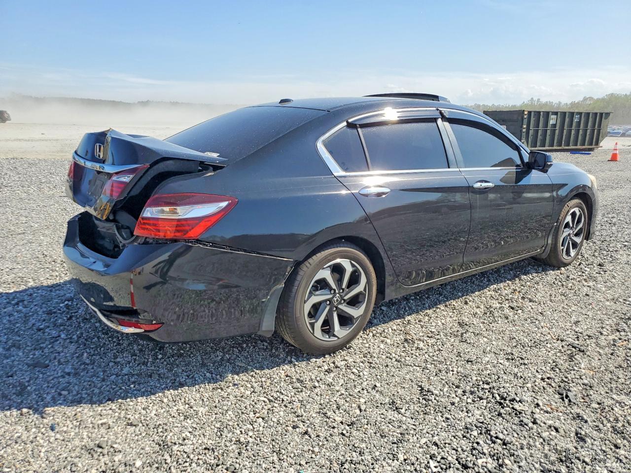 2017 HONDA ACCORD EXL photo 3