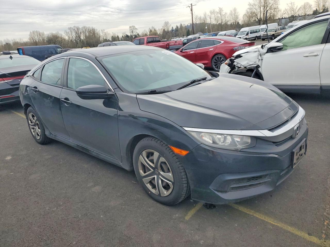 2016 HONDA CIVIC LX photo 4