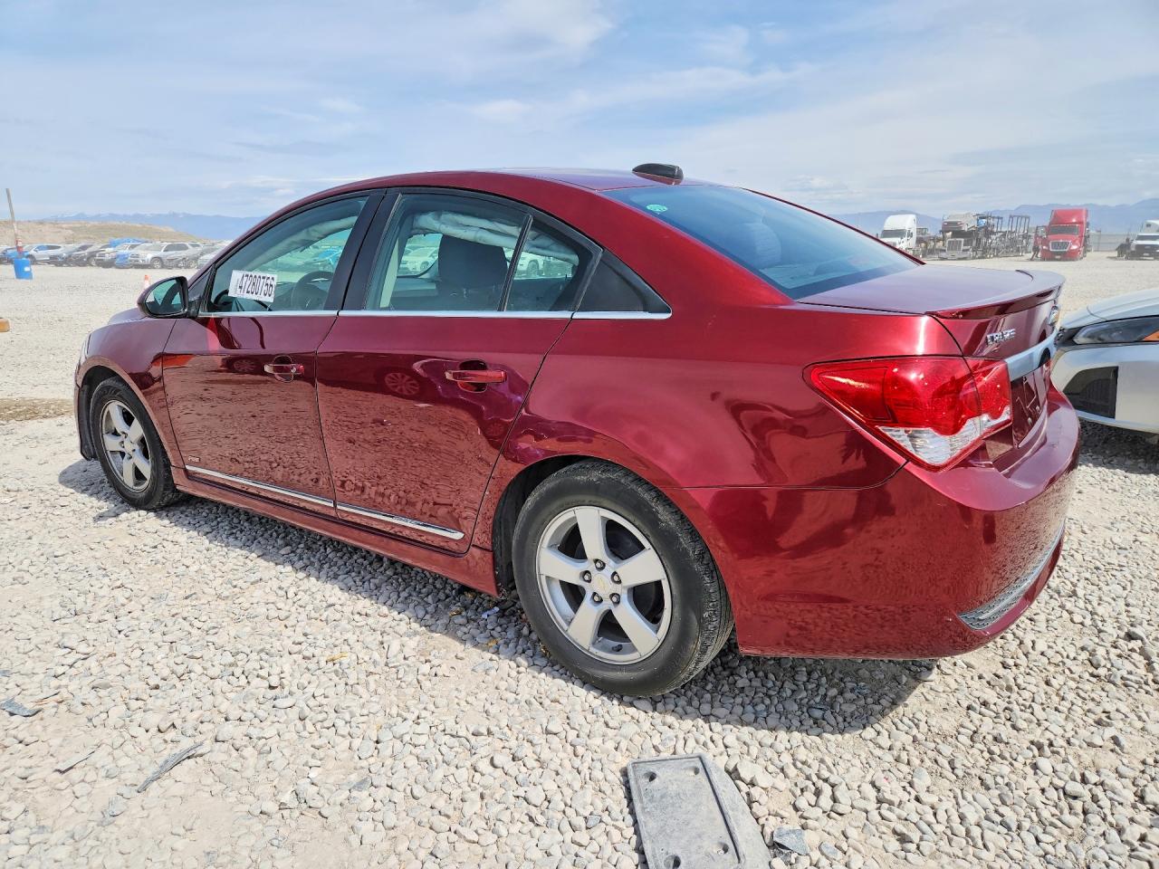 2015 CHEVROLET CRUZE LT photo 2