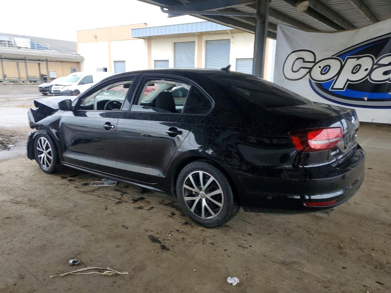 2016 VOLKSWAGEN JETTA SE photo 2