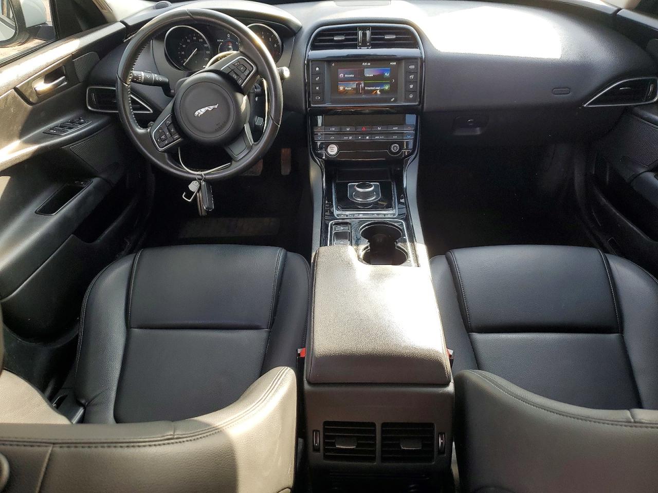 2017 JAGUAR XE photo 15