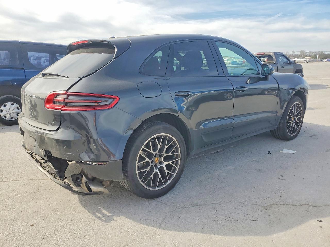 2018 PORSCHE MACAN S photo 7