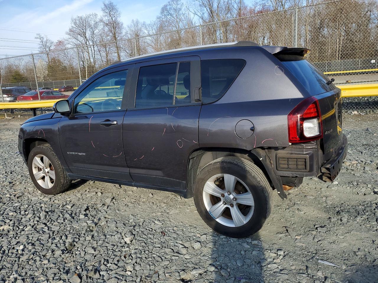 2016 JEEP COMPASS LATITUDE photo 2
