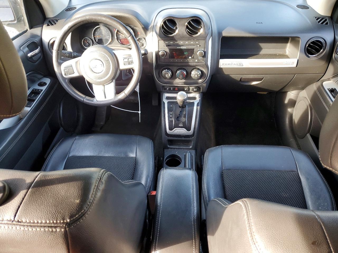 2016 JEEP COMPASS LATITUDE photo 8