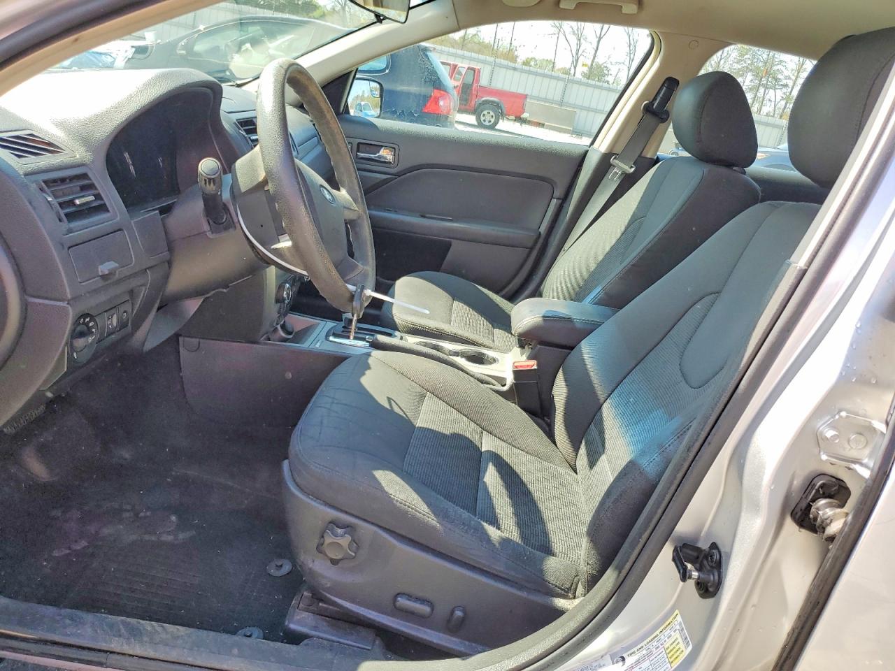 2012 FORD FUSION SE photo 13
