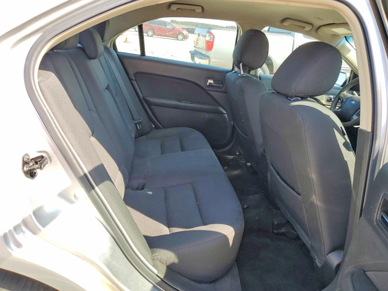2012 FORD FUSION SE photo 19