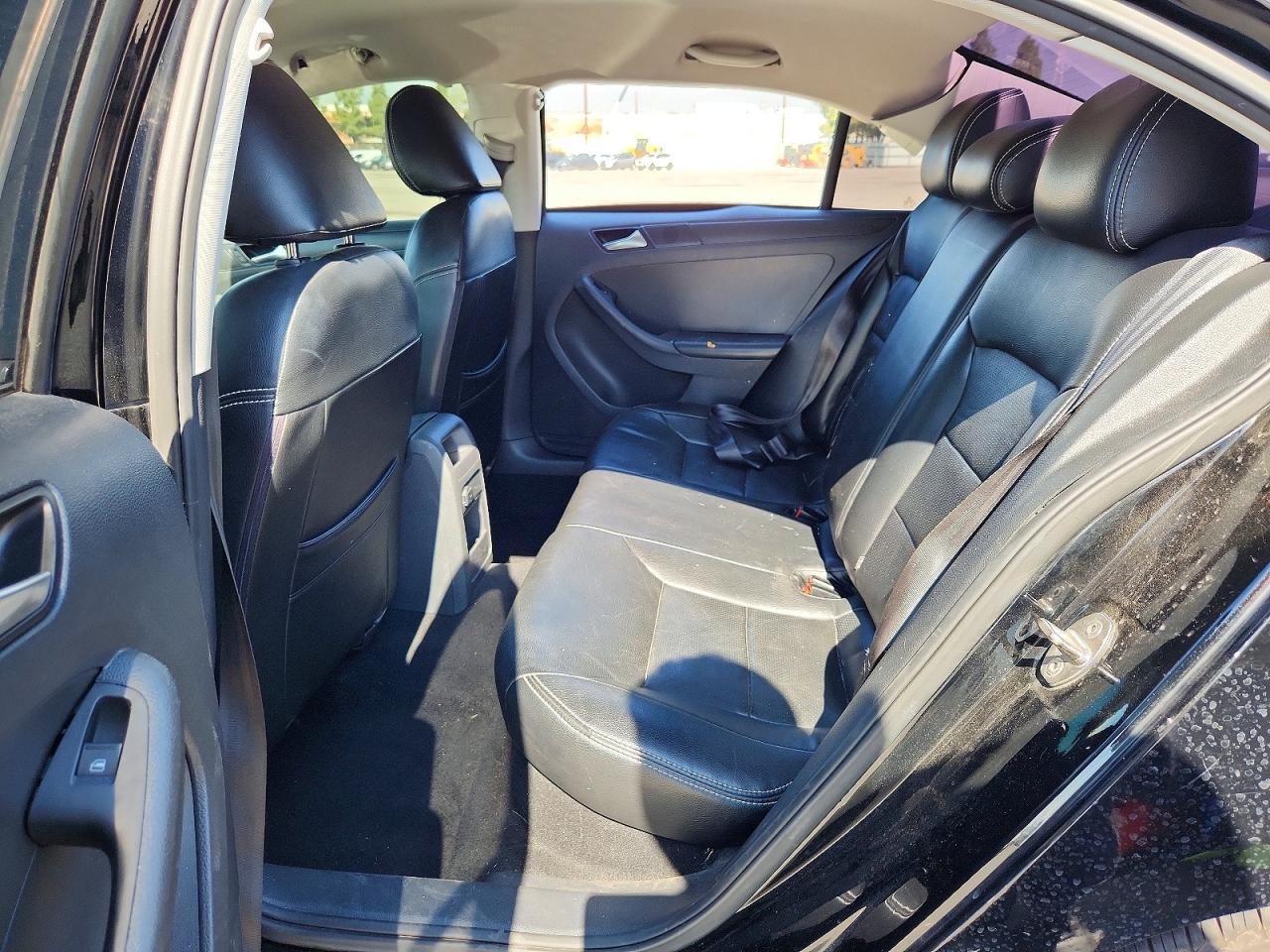 2016 VOLKSWAGEN JETTA S photo 19