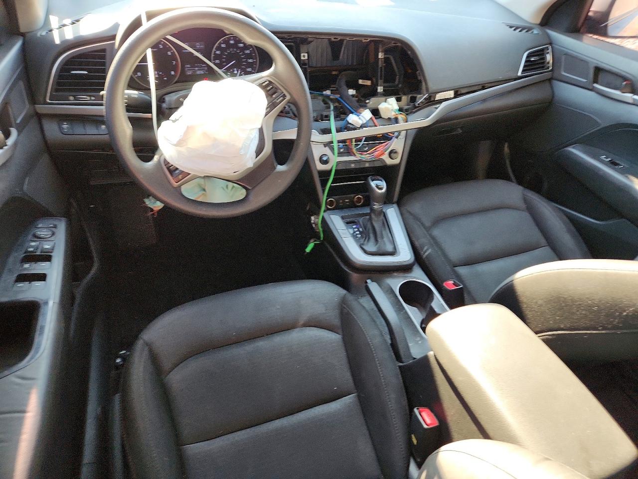2018 HYUNDAI ELANTRA SE photo 15